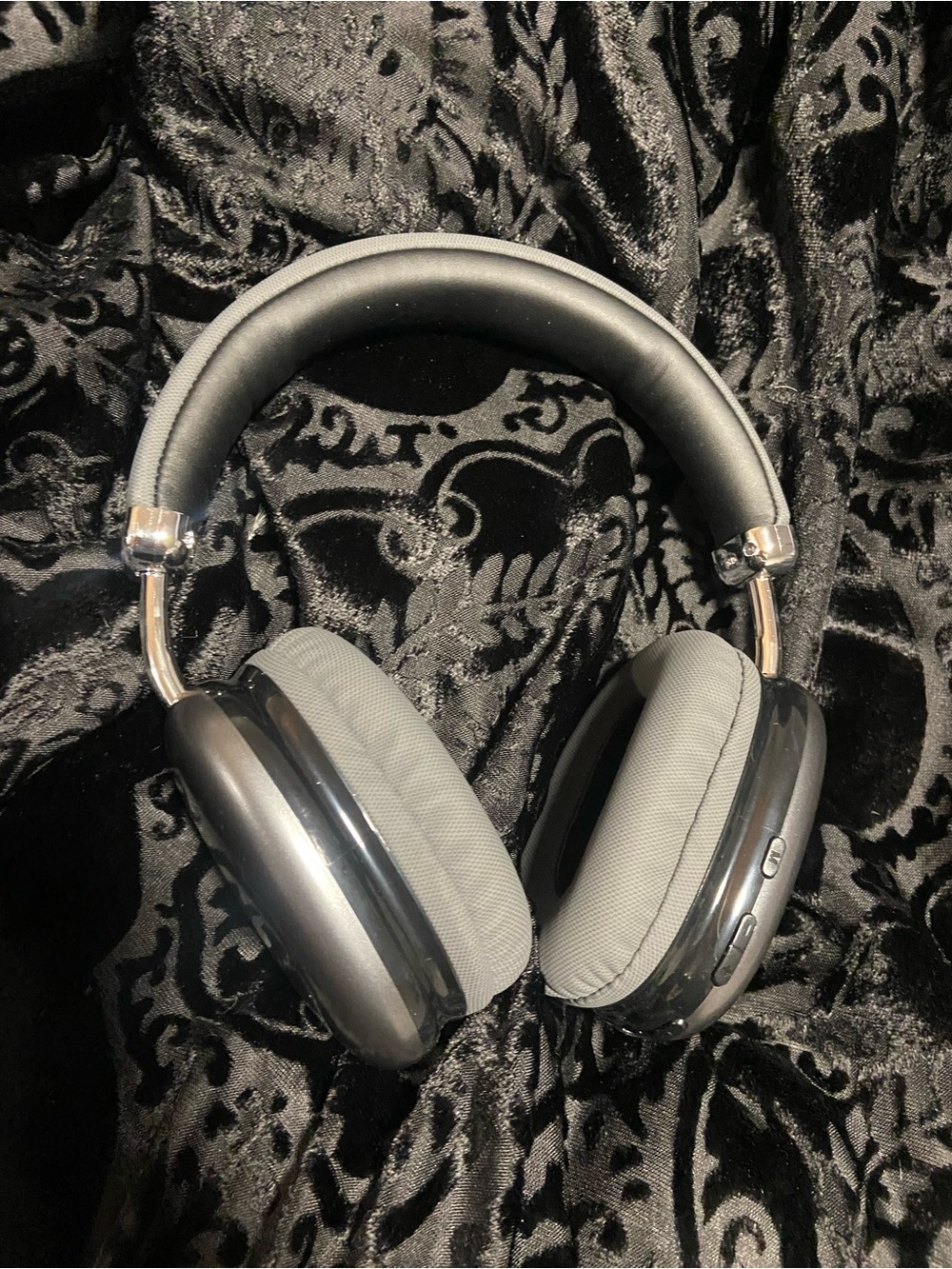 Wireless Over-Ear Headphones - Gray